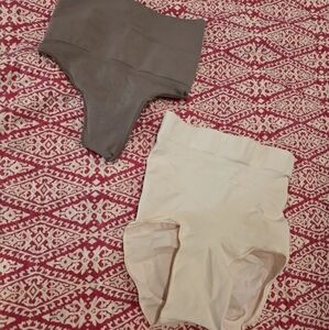 BUNDLE SKIMS CORE CONTROL THONG andSCULPTING MID WAIST BRIEF